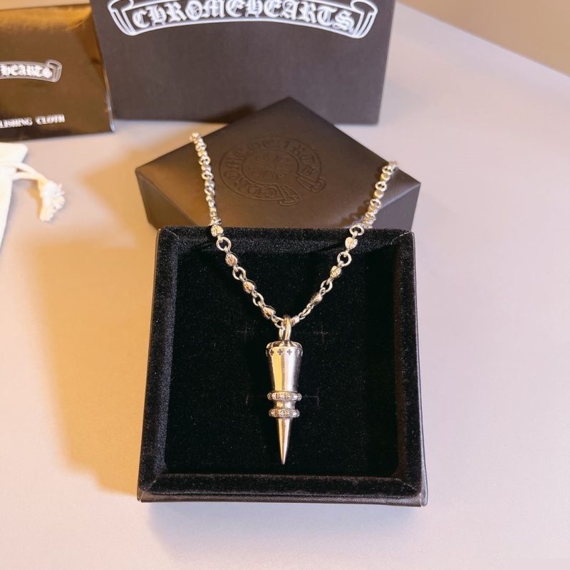 Ch**me He**ts necklaces